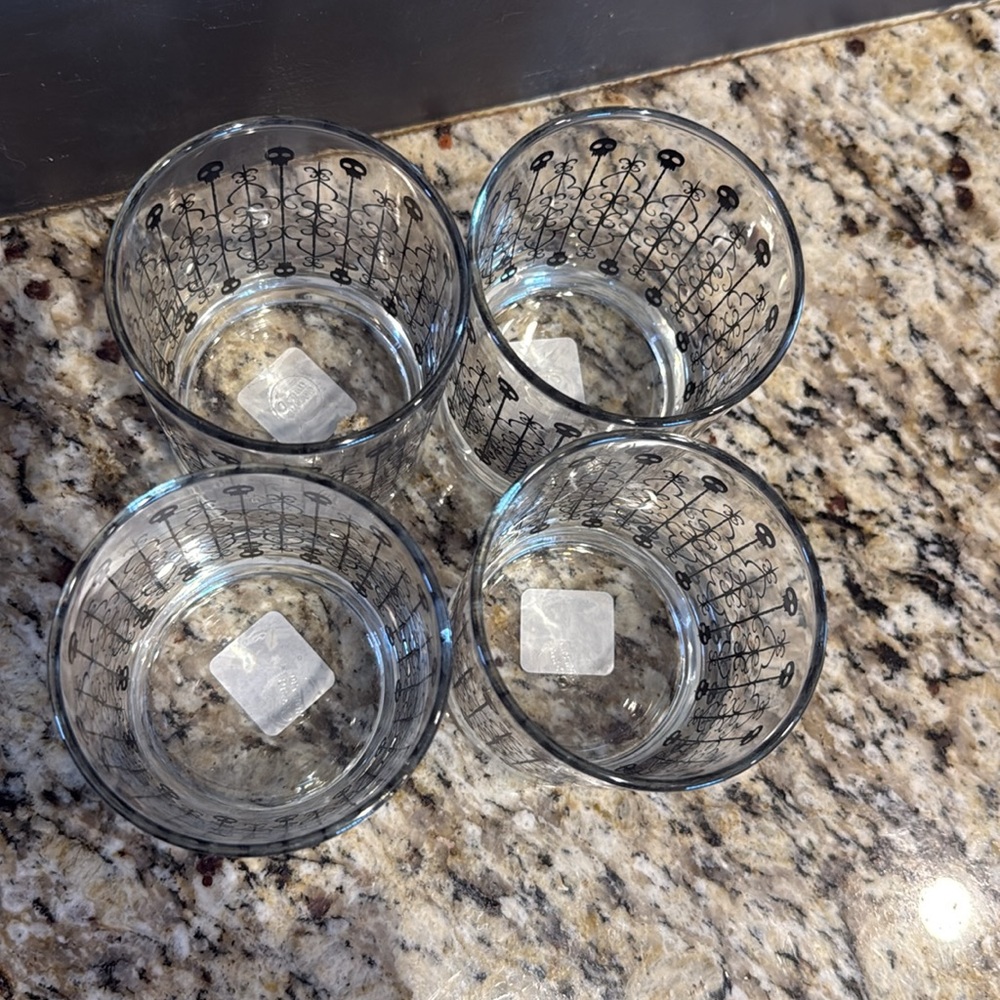 NWT Cost Plus World Market Skulls on Fence Short Glasses Set of 4 - Picture 3 of 3